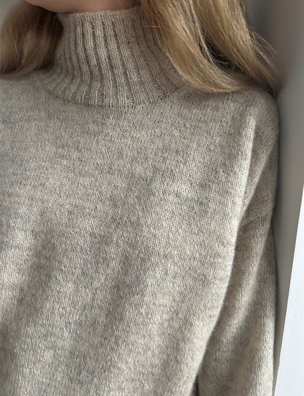 Note Sweater