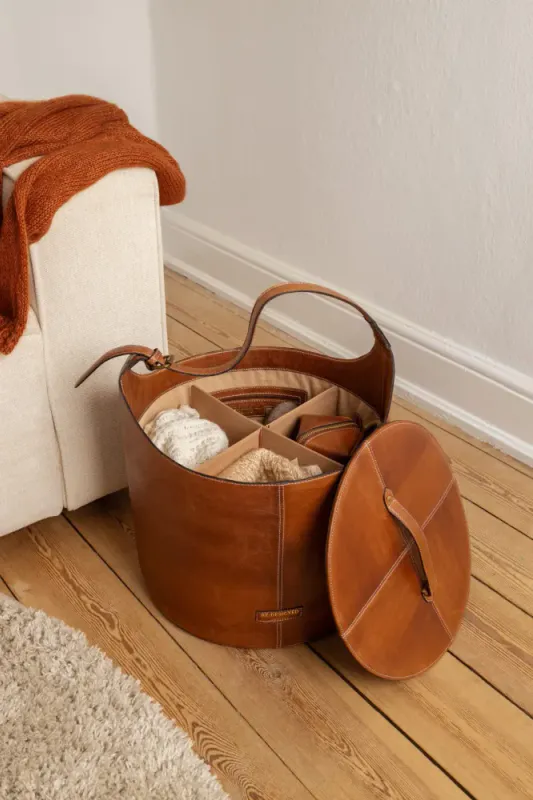 Lokk og Skillevegg til Project 27 Walnut